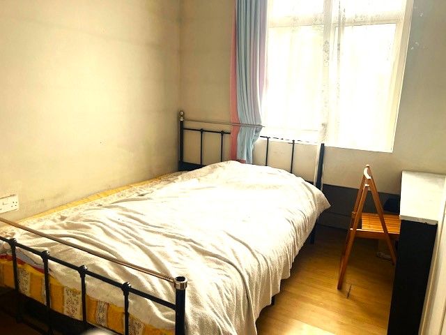 Property photo 1 of 2