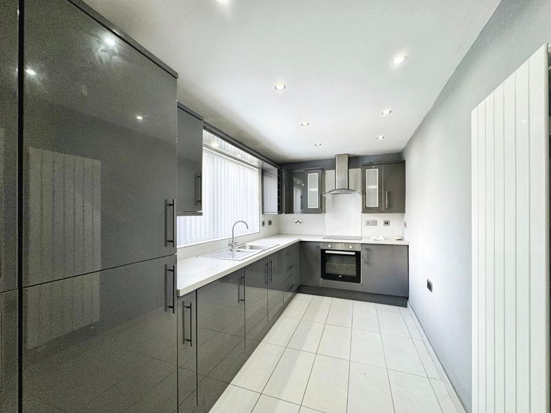 Property photo 2 of 11 Photo 9