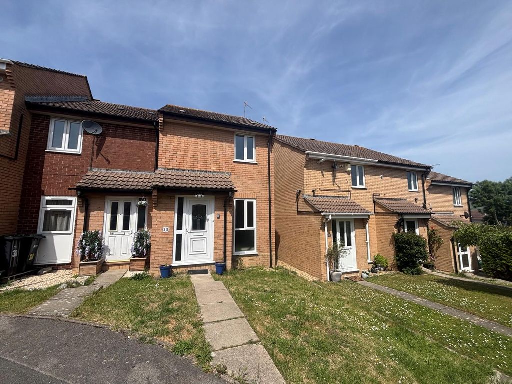 Property photo 1 of 9 Meadow View Road.Jpg