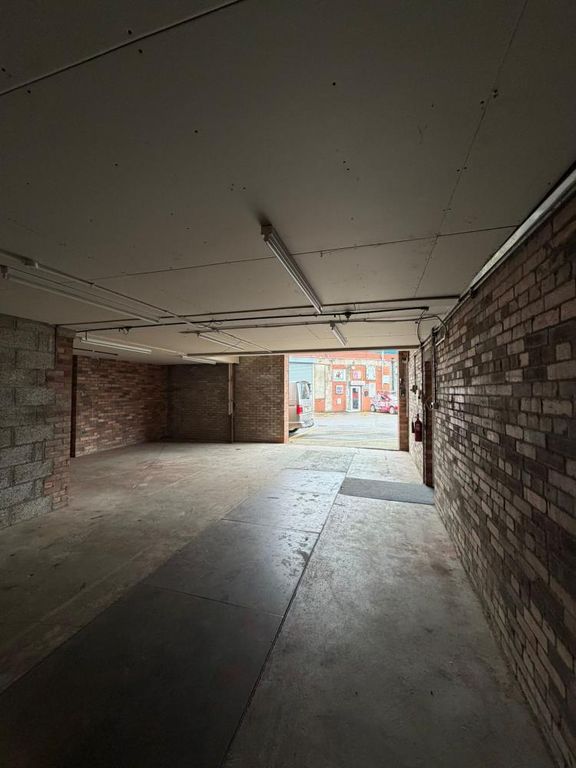 Property photo 3 of 5