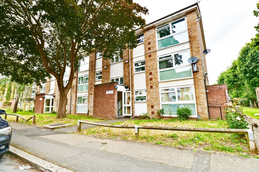 Property photo 1 of 10 1196480