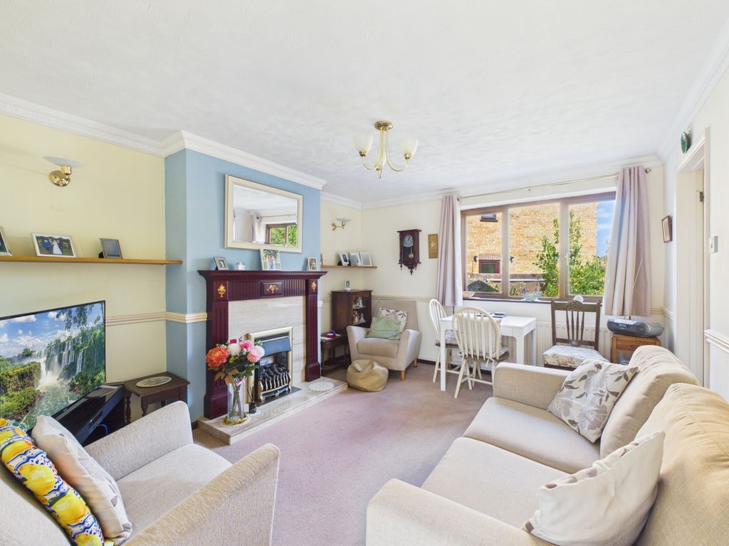 Property photo 3 of 15 The Leys