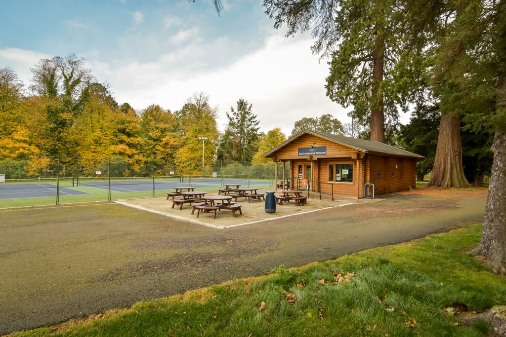 Property photo 3 of 5