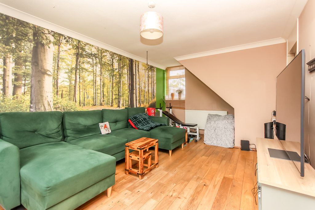 Property photo 2 of 10 Lounge