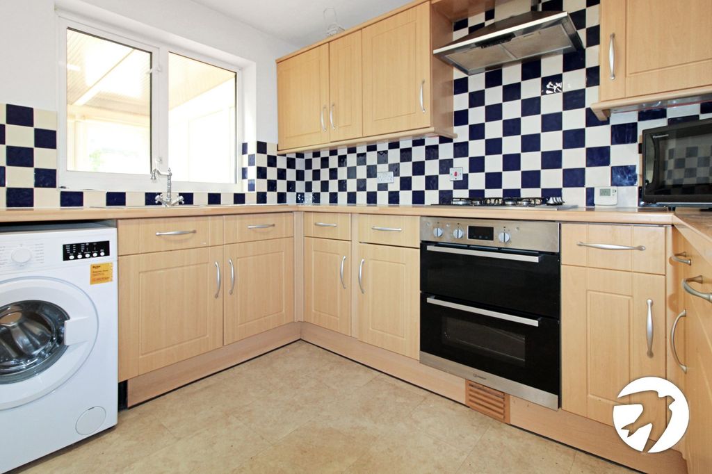Property photo 3 of 10 Picture No. 05