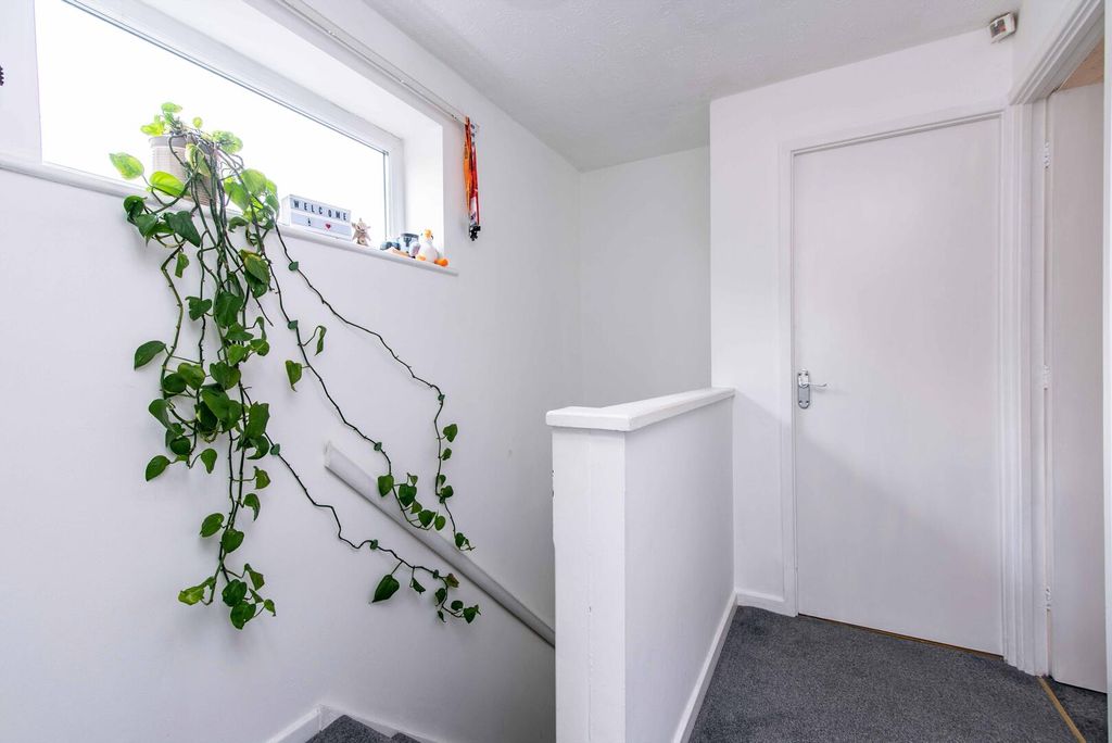 Additional image 11 of 3 bed semi-detached house for saleParkstone Close, West Bridgford NG2