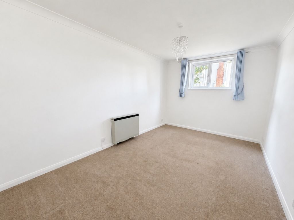 Property photo 3 of 10 2312963