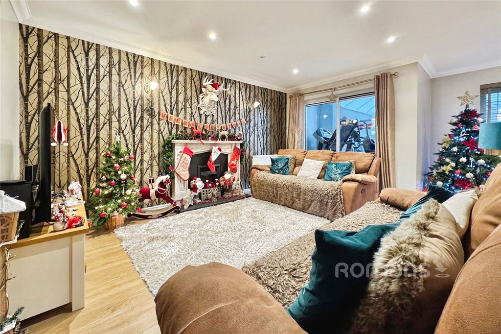 Property photo 2 of 15 Living Room