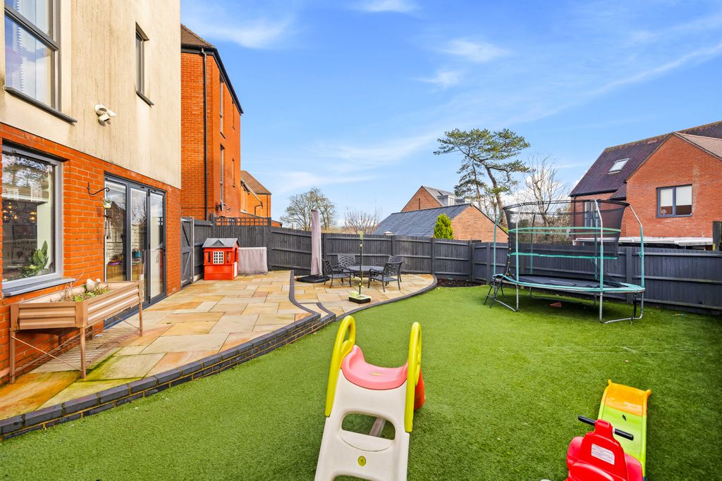 Property photo 2 of 28 Image1-21.Jpg