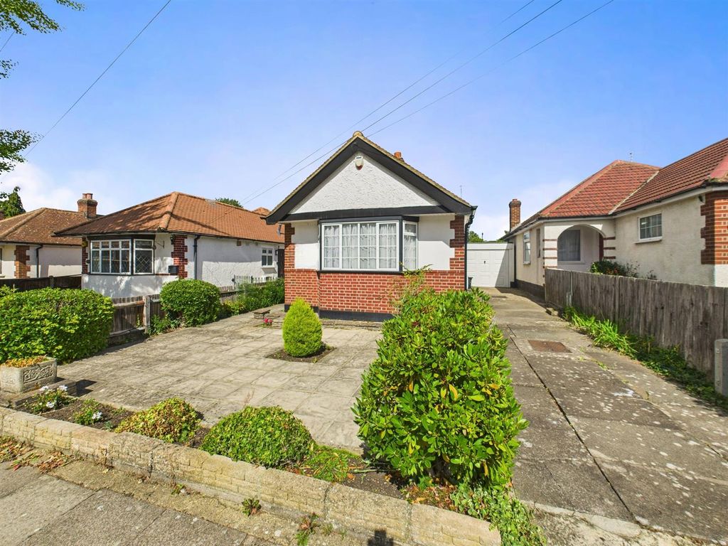 Property photo 1 of 8 Cam05080G0-Pr0178-Still023.Jpg