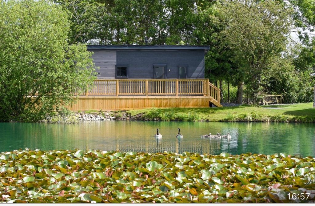 Property photo 3 of 11