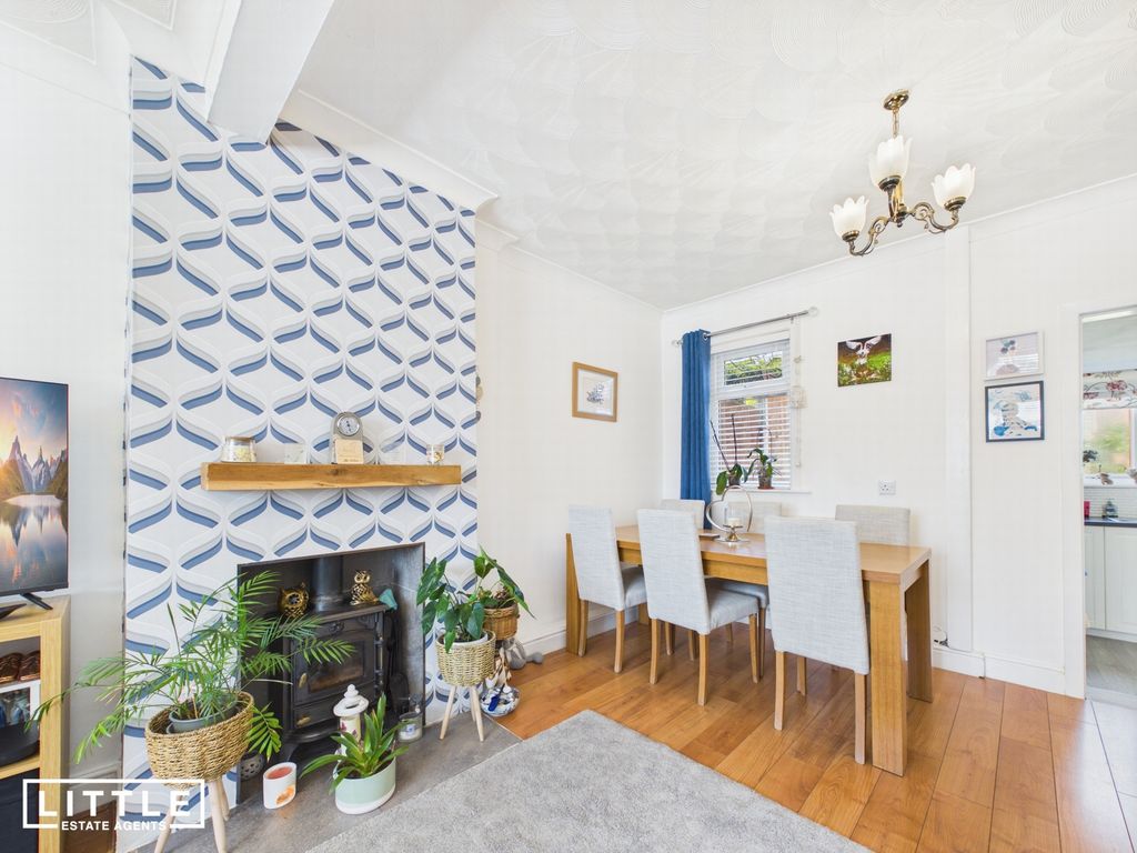 Property photo 3 of 23 Photo 6