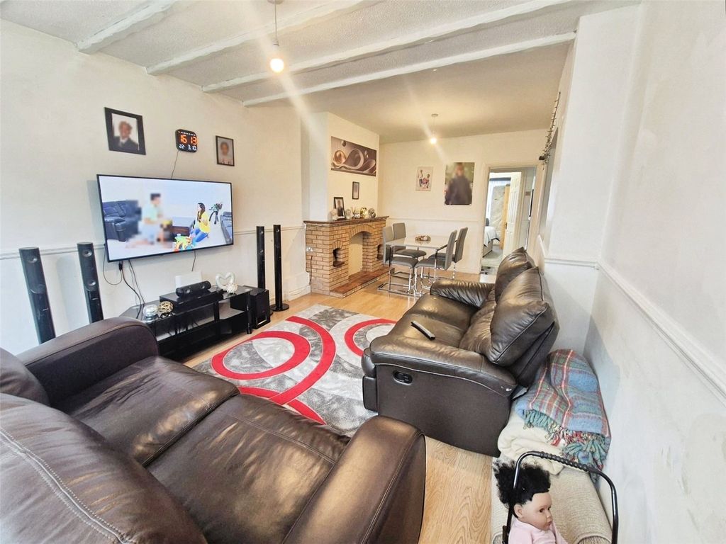 Property photo 2 of 15 Lounge/Diner