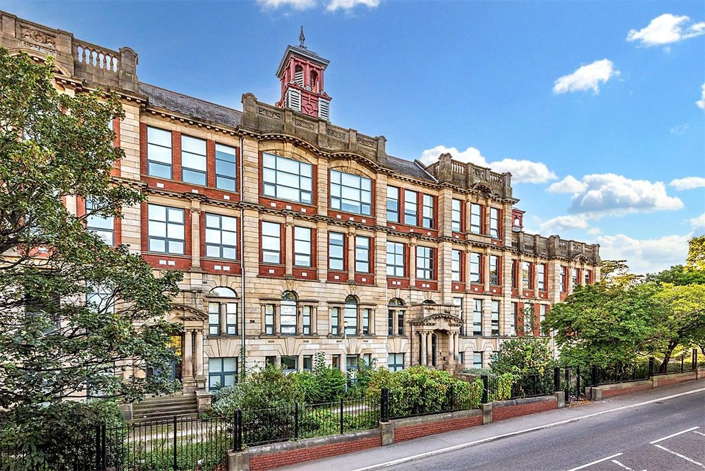 Property photo 1 of 11 Front Exterior