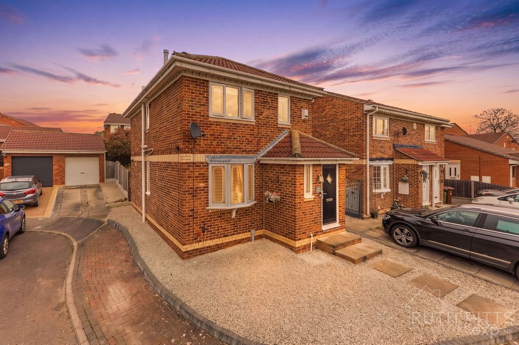 Property photo 3 of 28