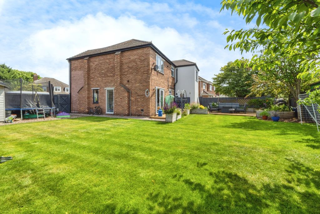 Property photo 1 of 24 Rear Garden