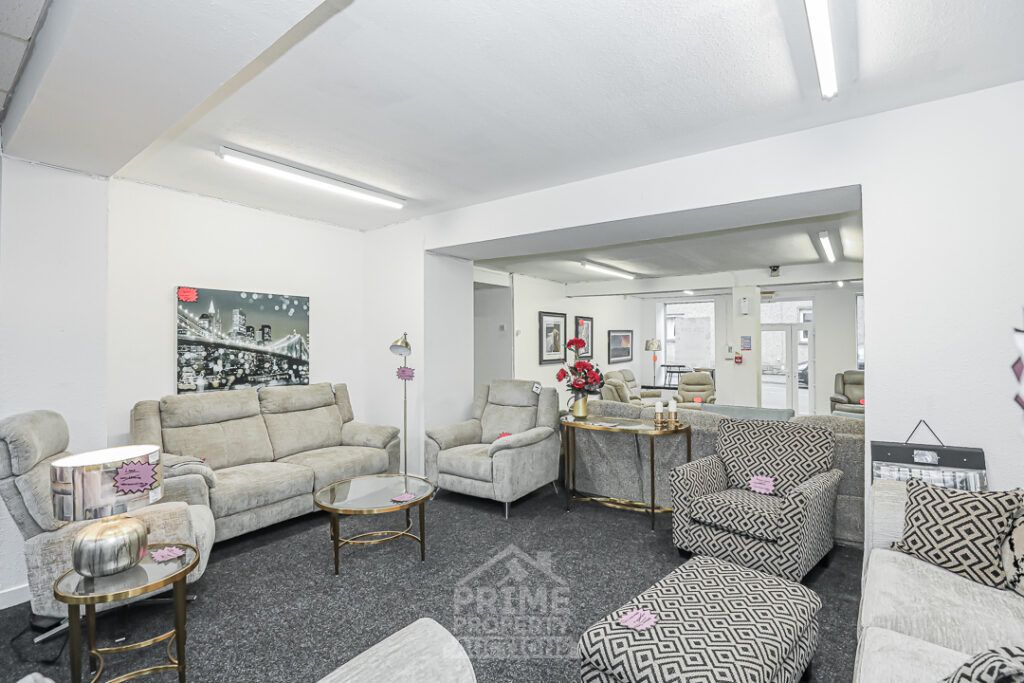 Property photo 3 of 26