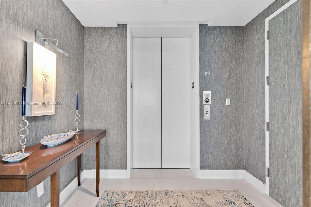 Property photo 3 of 50 <Alttext/>