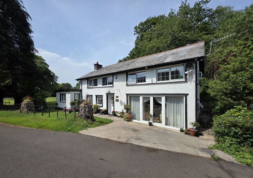Property photo 1 of 37