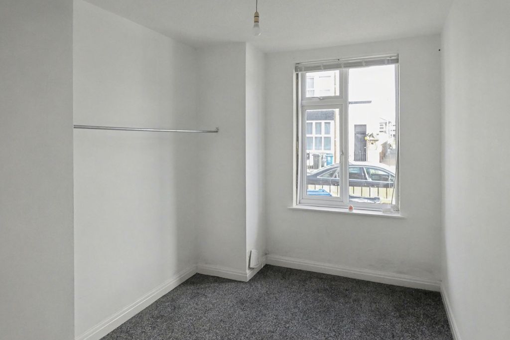 Property photo 3 of 15 Flats A, B And C, 169 Coltman Street, Hull, East Riding Of Yorkshire, Hu3 2Sq