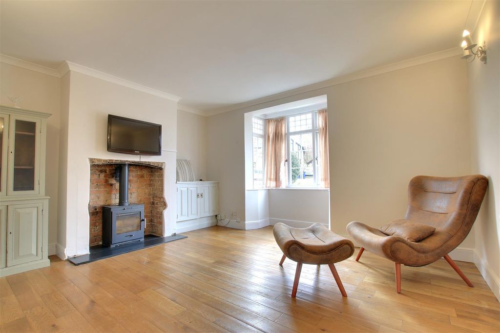 Property photo 1 of 12 Img_9046-Img_9048.Jpg