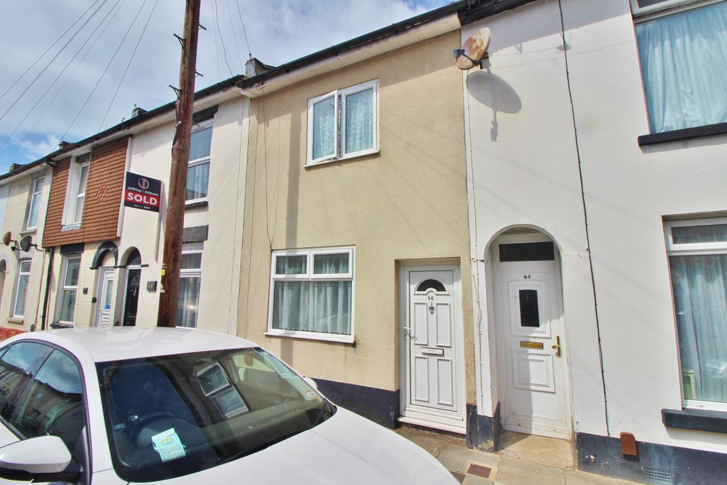Property photo 1 of 12