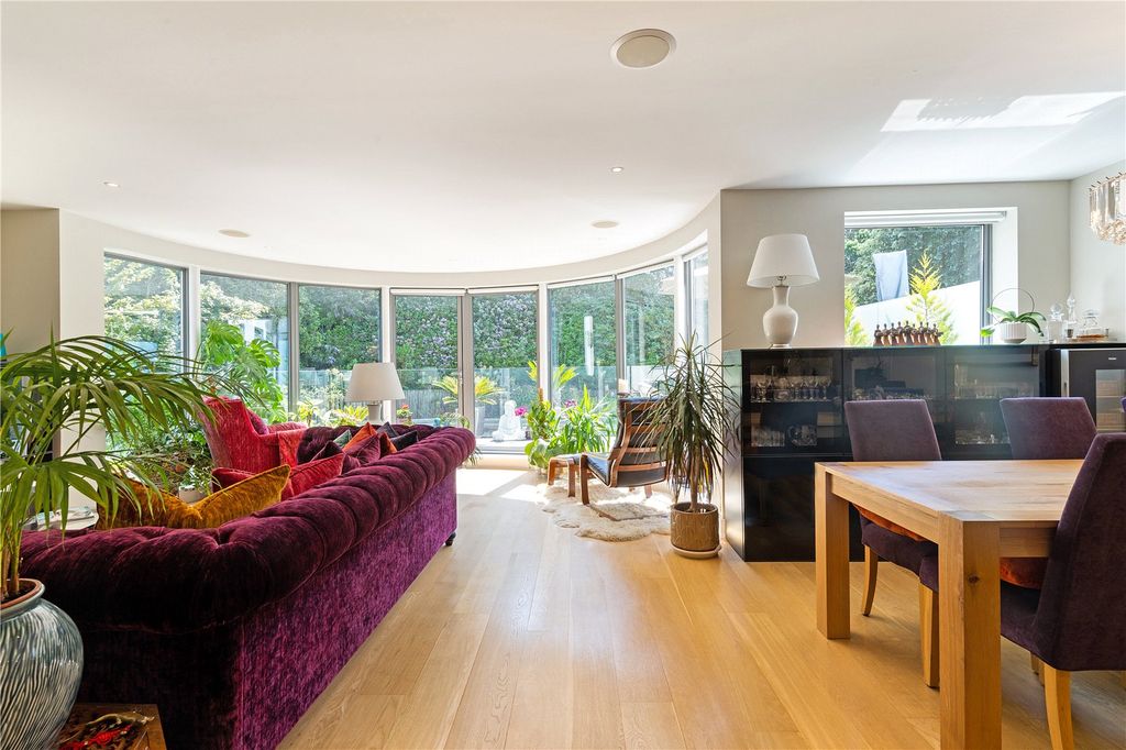 Property photo 3 of 17 Open Plan Living