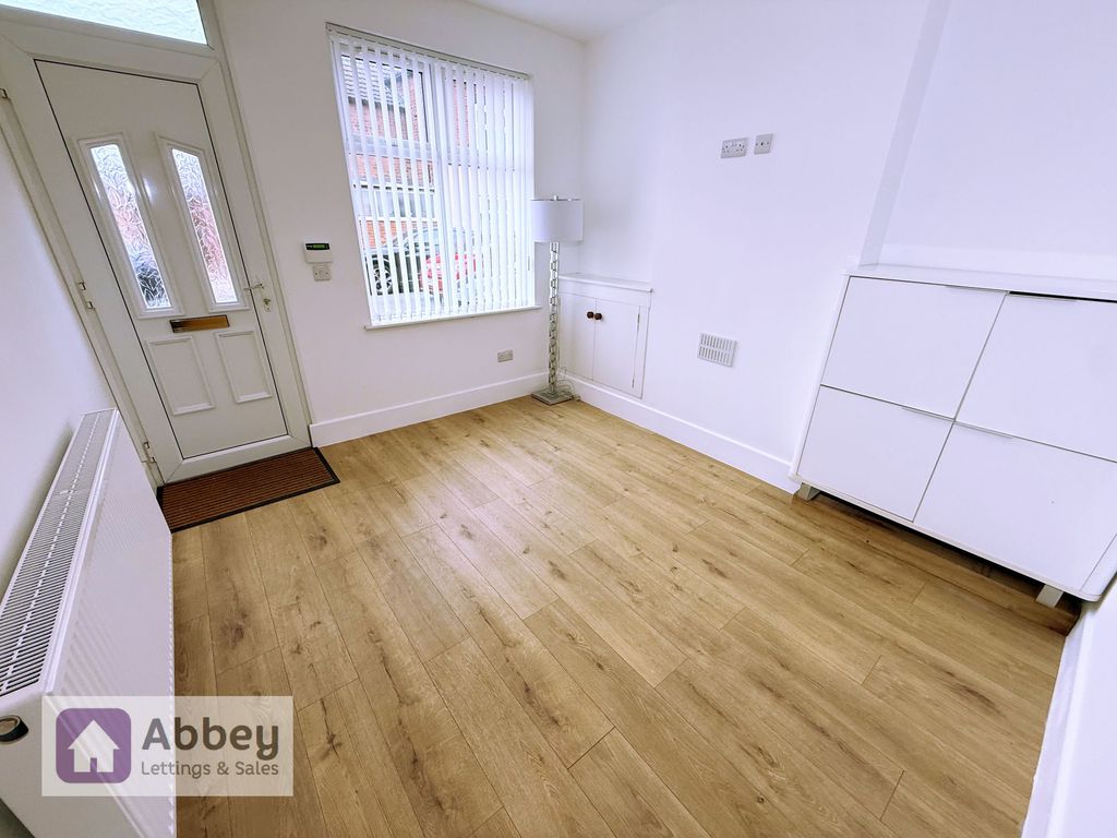 Property photo 3 of 20 Lounge Area