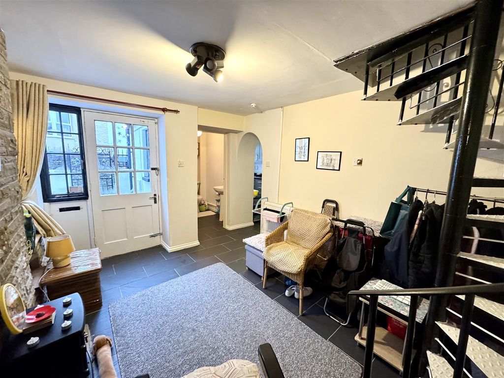 Property photo 2 of 13 Lounge/Dining Room