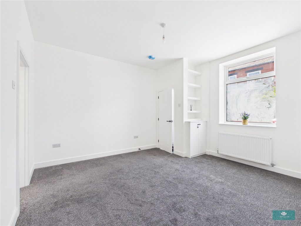Property photo 2 of 20 Picture No. 04