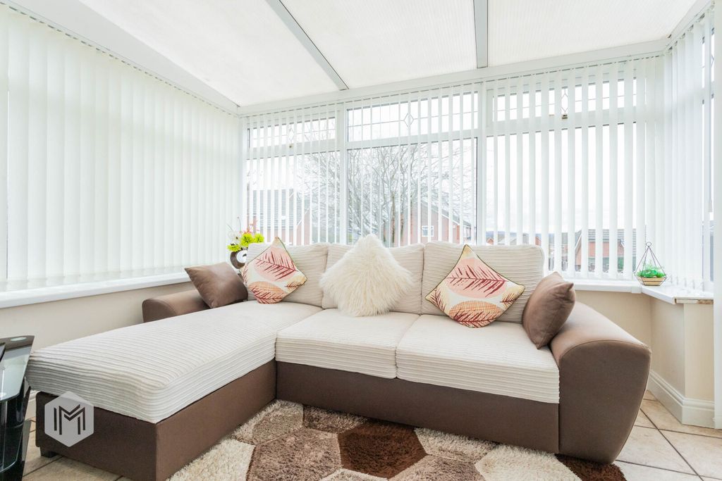 Property photo 3 of 25 Picture No. 30