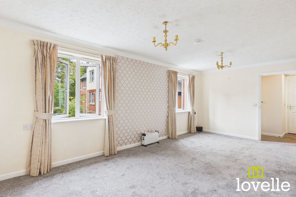 Property photo 2 of 19