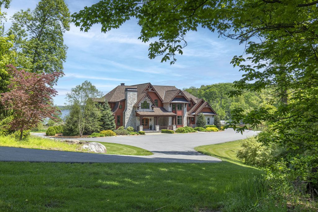 Property photo 1 of 8