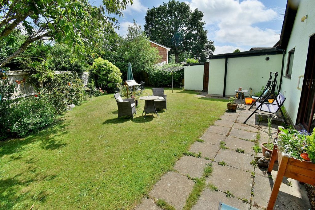 Property photo 2 of 13