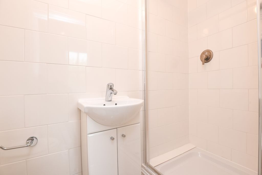 Property photo 3 of 3 Bathroom