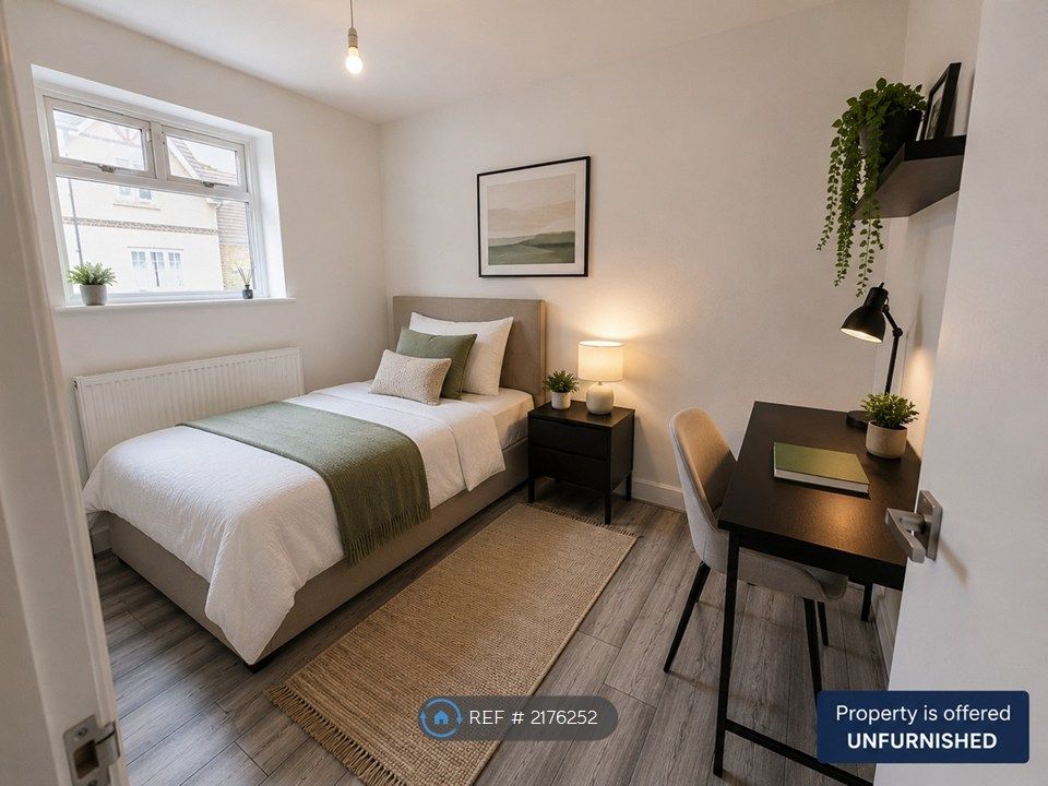 Property photo 3 of 14 Single Bedroom