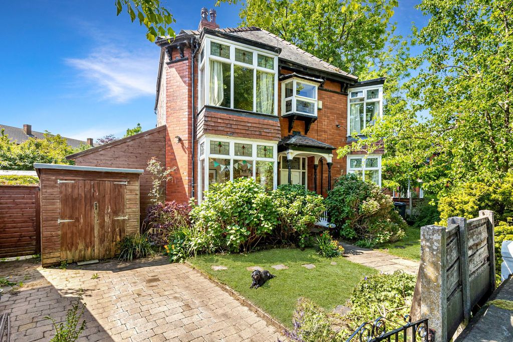 Property photo 1 of 28