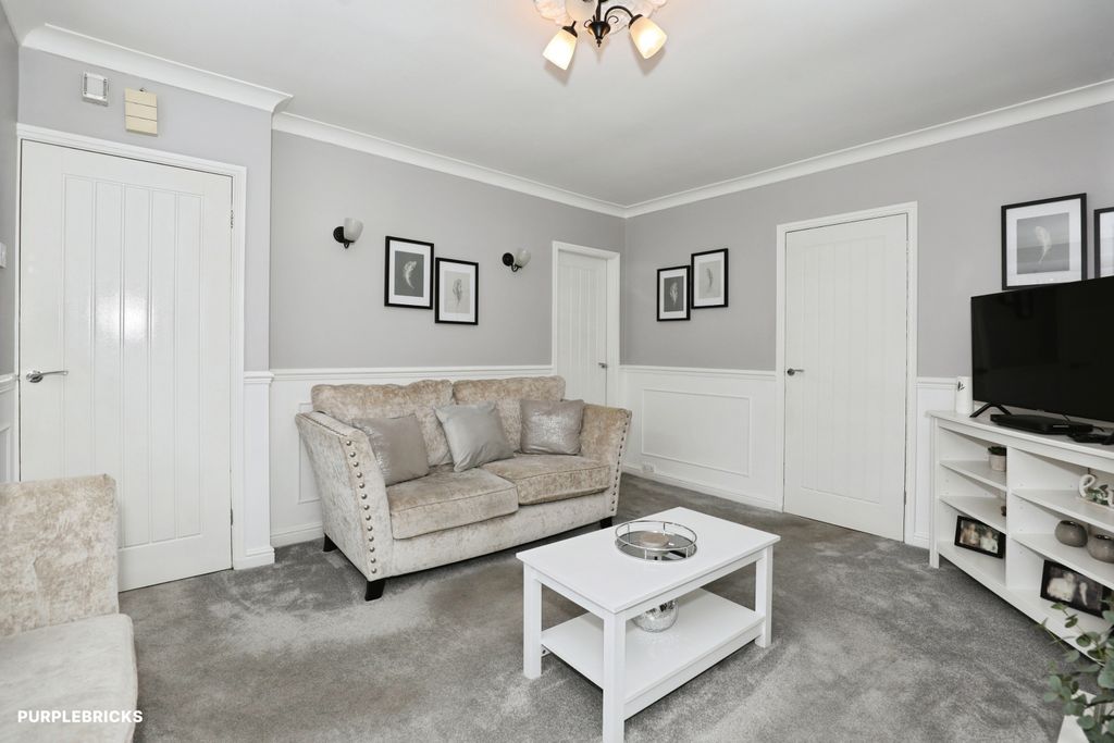 Property photo 3 of 30