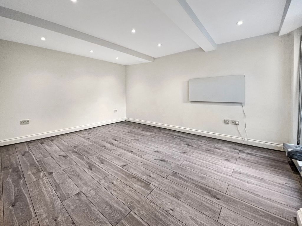 Property photo 2 of 8 Image Of Property