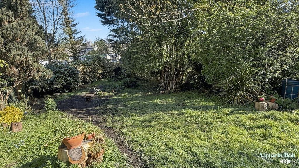 Property photo 3 of 20