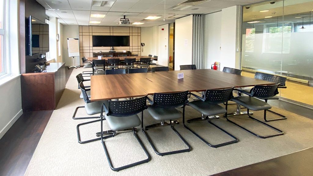 Property photo 3 of 4 Muliner House Flanders Rd Chiswick W4 Office West London 1.Jpg