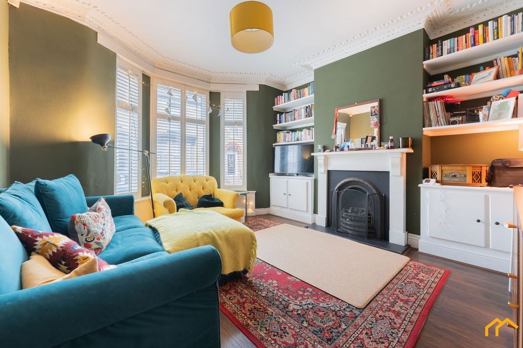 Property photo 3 of 22