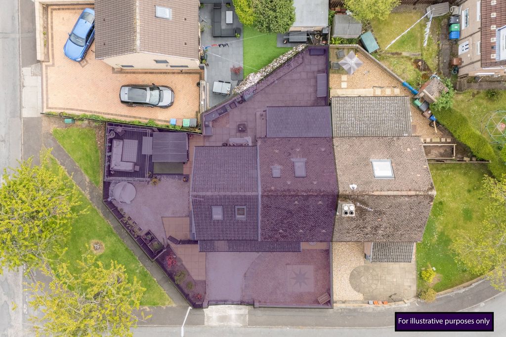 Property photo 3 of 37