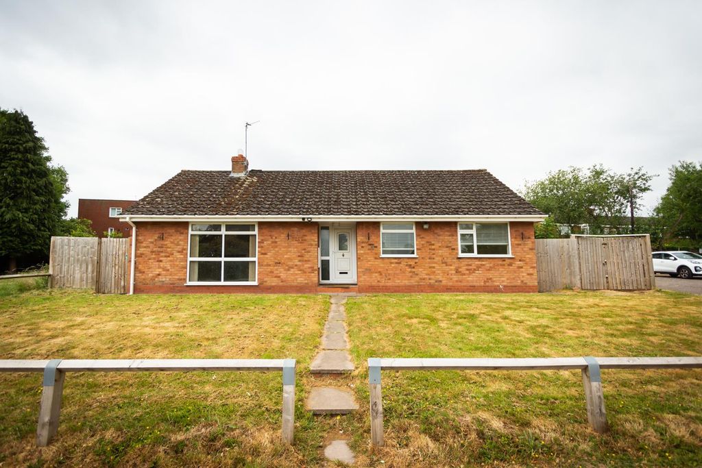 Property photo 2 of 11 Lamberts-200608-010.Jpg