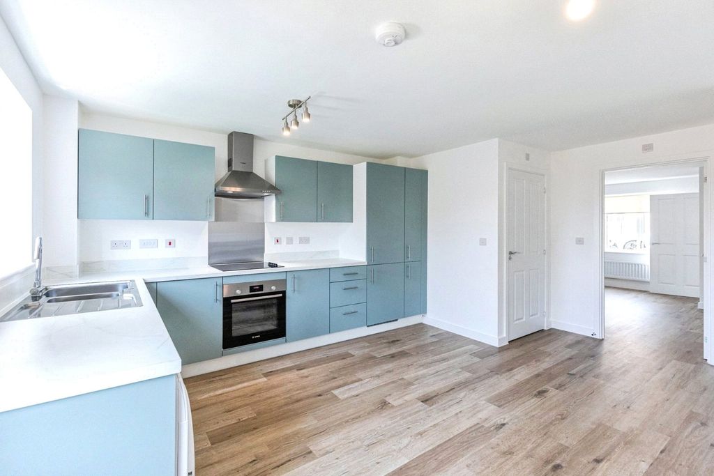 Property photo 2 of 10 2