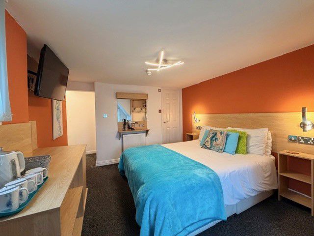 Property photo 2 of 39