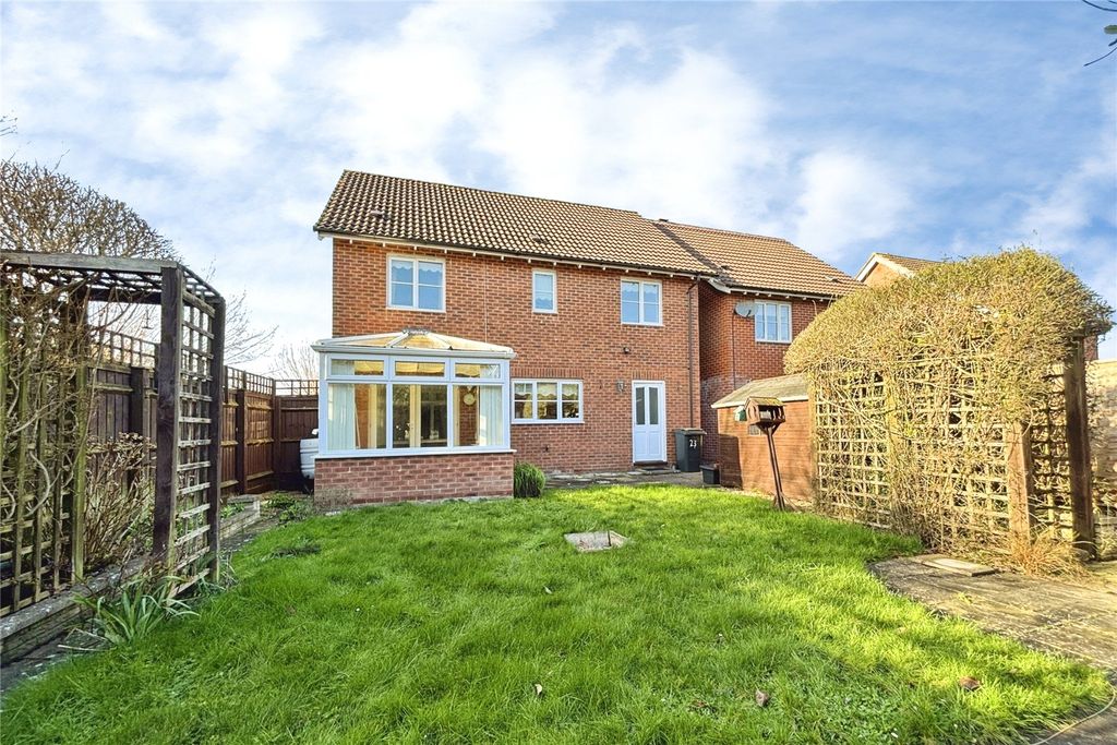 Property photo 2 of 24 Picture No. 26