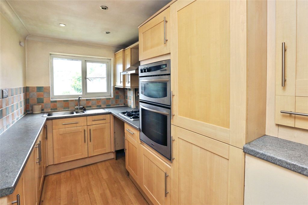 Property photo 2 of 8 Picture No. 03