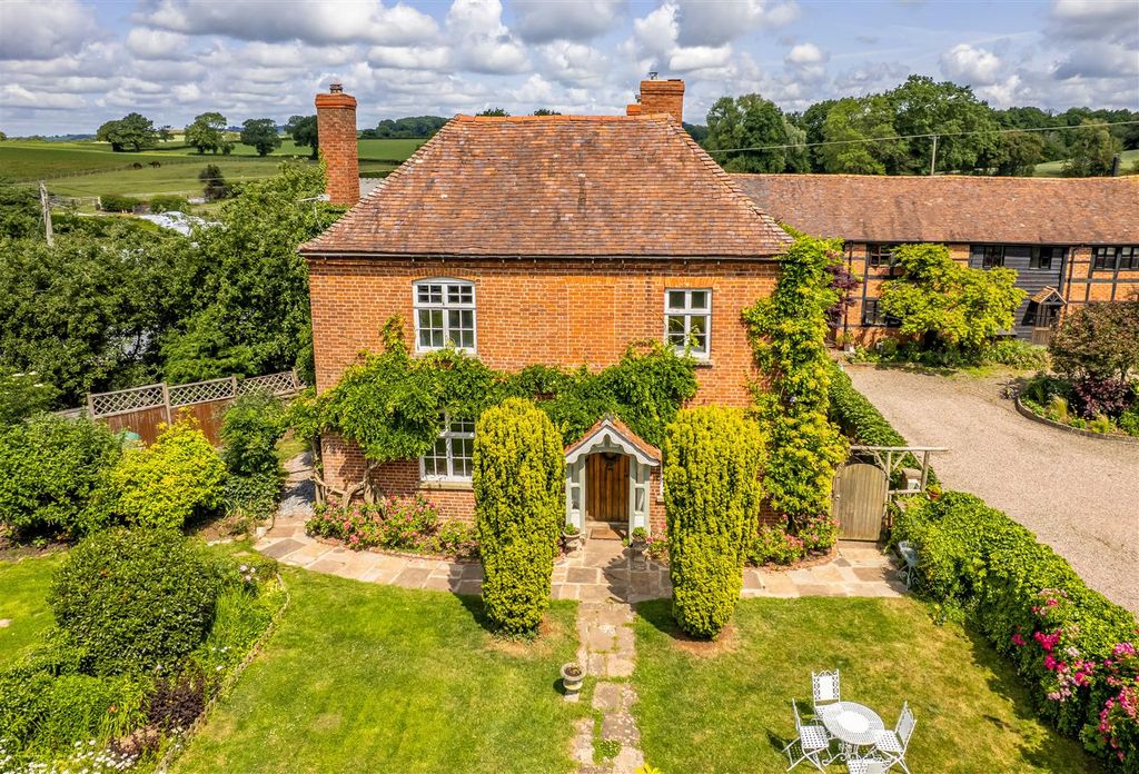 Property photo 1 of 28