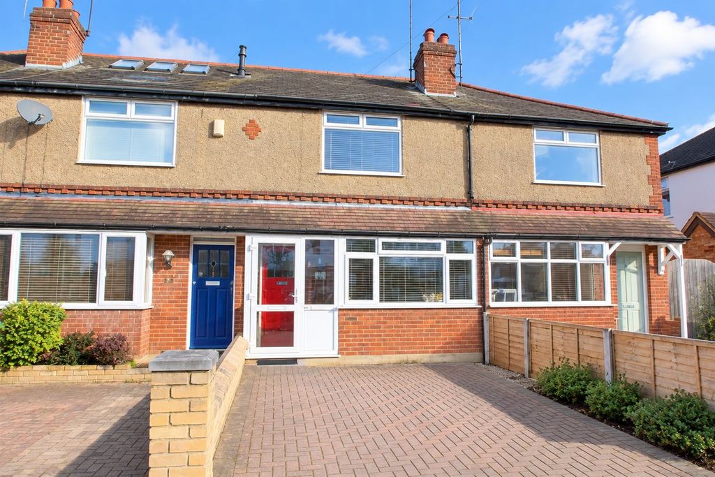 Property photo 1 of 8
